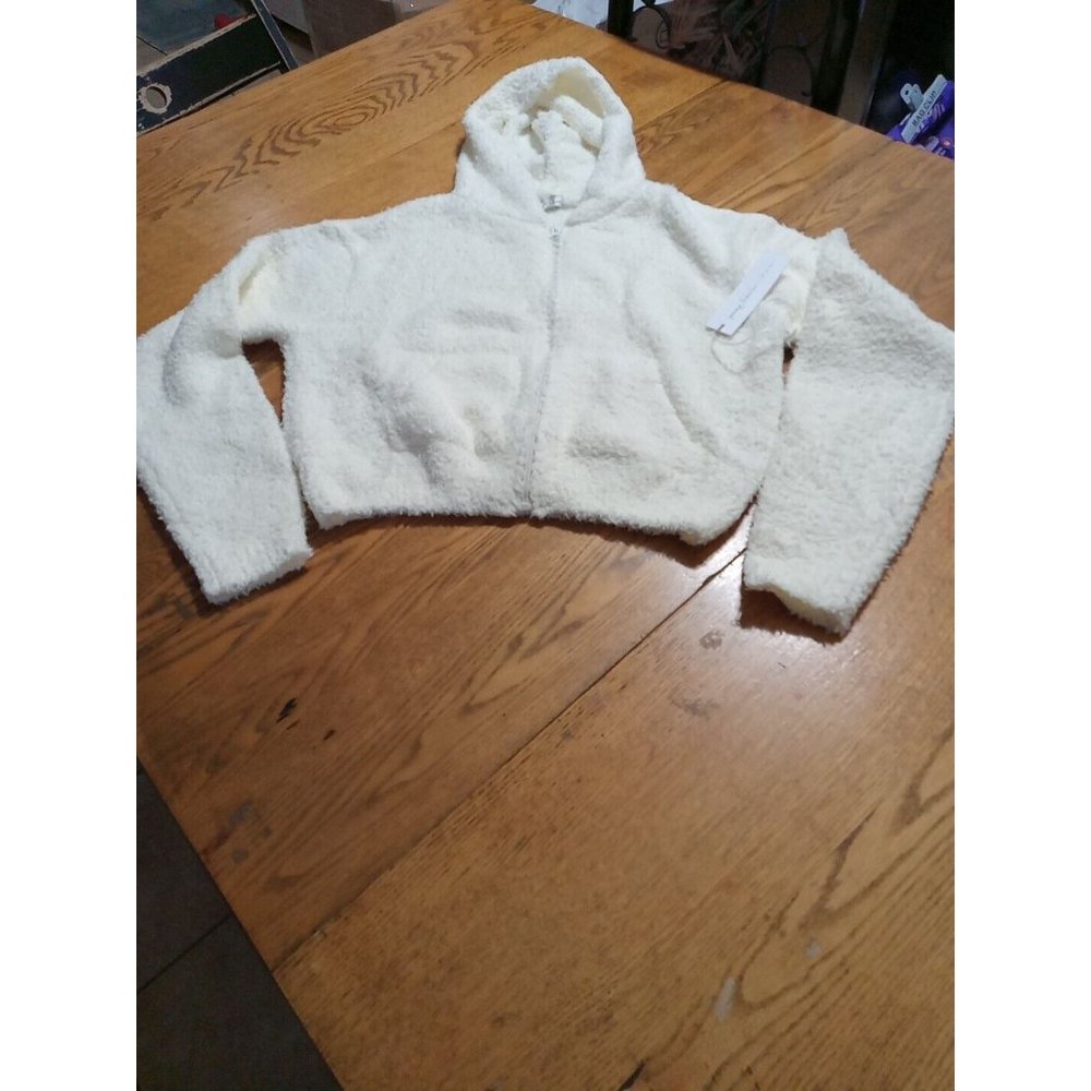 Young Broke & Fabulous WOMEN YBF Sweater Jacket Medium Long Sleeves NEW White